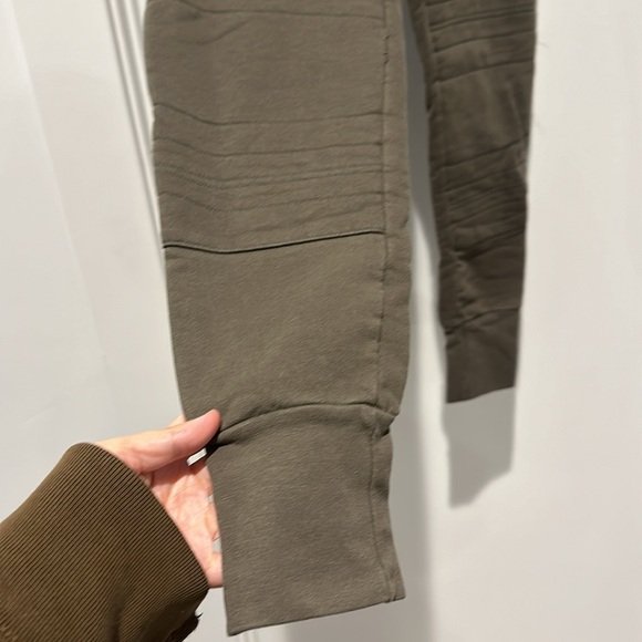 SINCERELY JULES LUX JOGGERS (ARMY GREEN) - Picture 5 of 11